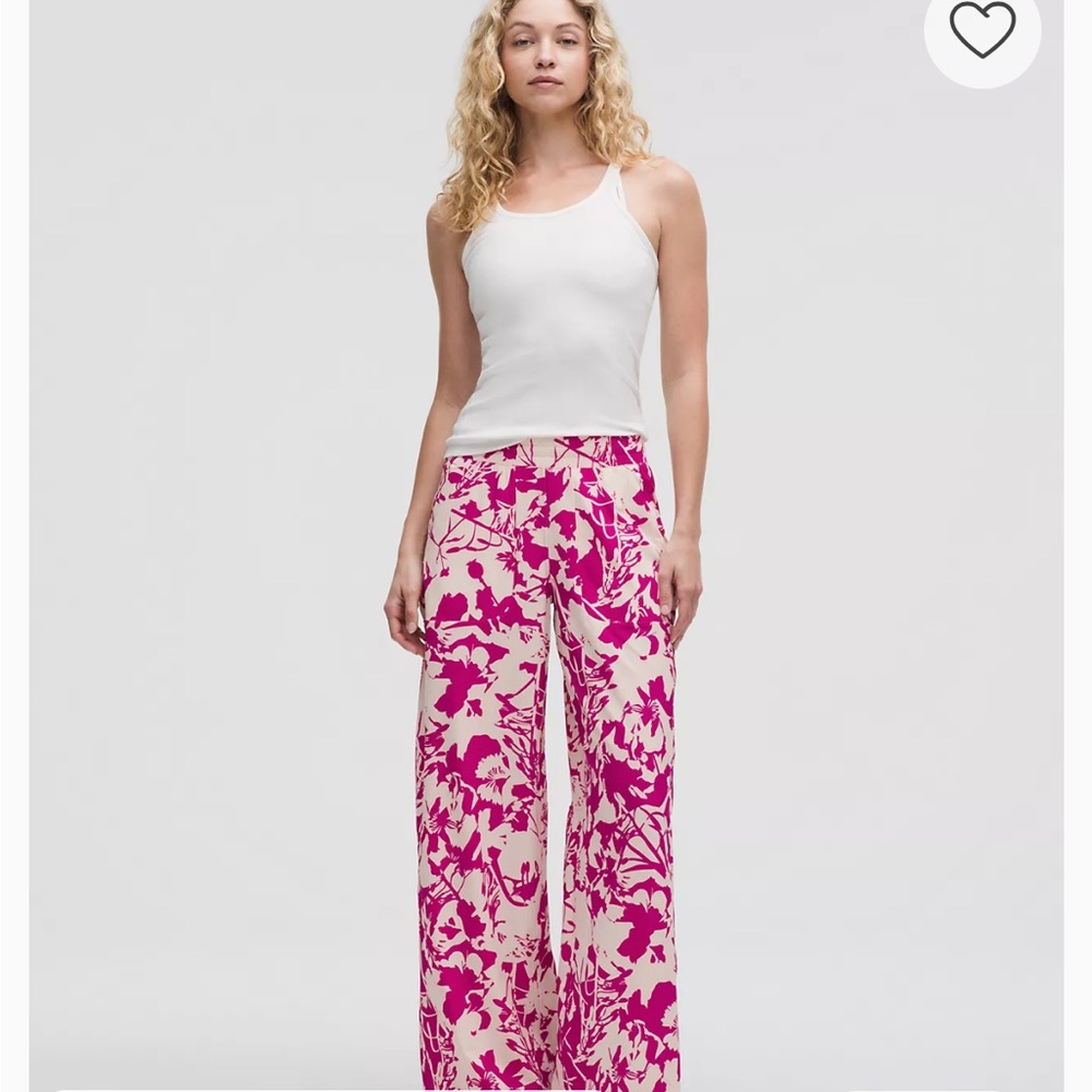 Lululemon Swift Wide-Leg Mid-Rise Pant NWT
